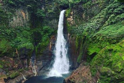 top-10-best-waterfalls-in-costa-rica